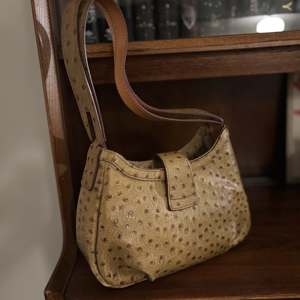 Dooney & Bourke Derby Ostrich leather Shoulder Bag - Picture 3 of 6